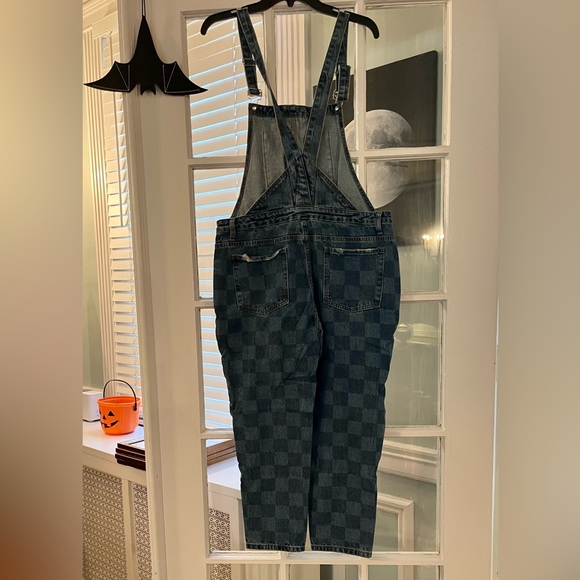 💙NWT Signature8 Dolls Kill Checkered Denim Overalls - Size Large💙 - Picture 5 of 5